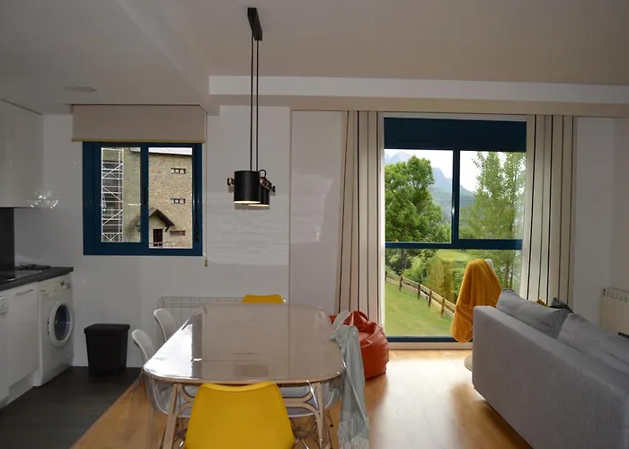 Ventanal De Saras Petfriendly Garaje Trastero Y Chimenea - Arafita بانتيكوسا